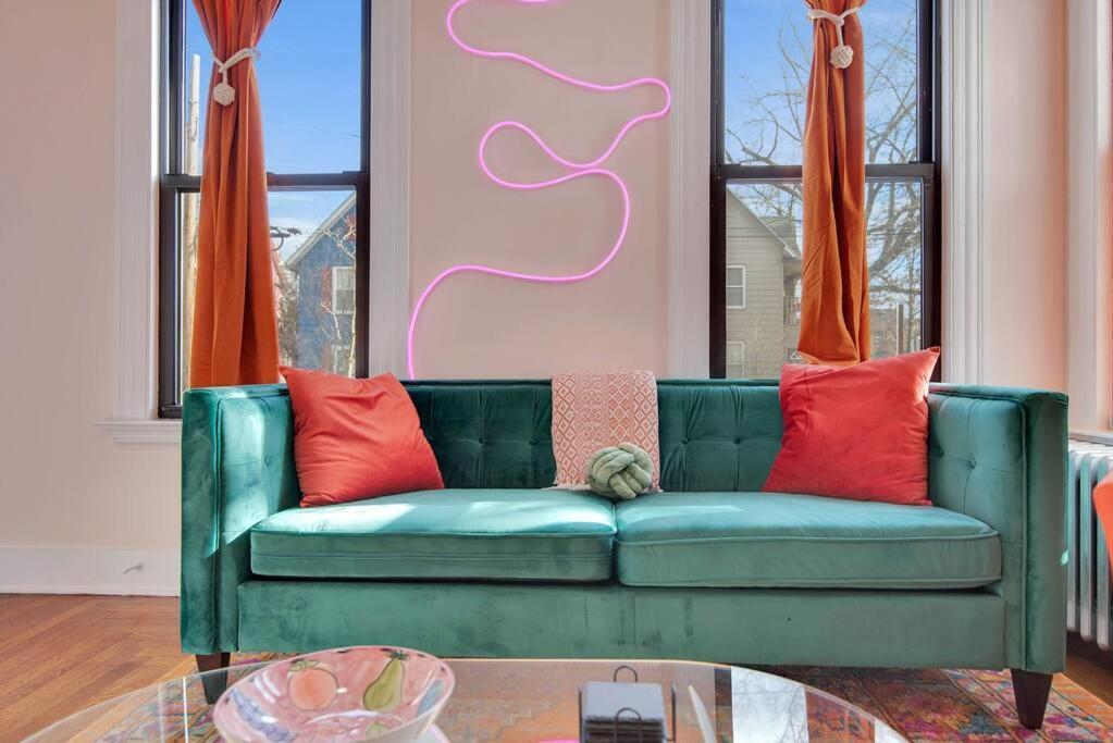 Peachy Paradise In East Rock Near Dt/Yale New Haven Luaran gambar